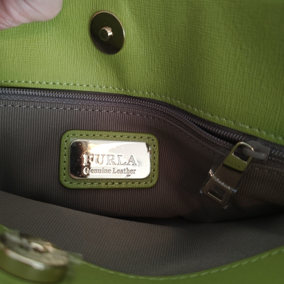 FURLA 🎉HP🎉 2-way satchel crossbody bag EUC - Picture 9 of 15